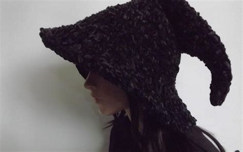 Sloucgy witch hat